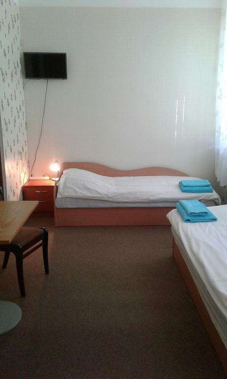Viesu Maja Ezerkalns Hotel Krāslava Eksteriør billede