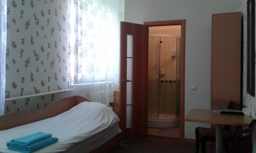 Viesu Maja Ezerkalns Hotel Krāslava Eksteriør billede