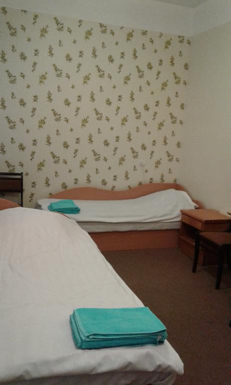 Viesu Maja Ezerkalns Hotel Krāslava Eksteriør billede