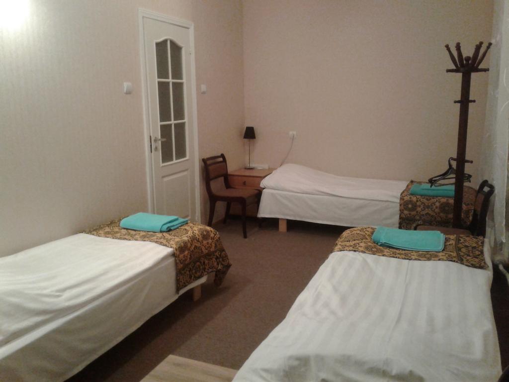 Viesu Maja Ezerkalns Hotel Krāslava Eksteriør billede