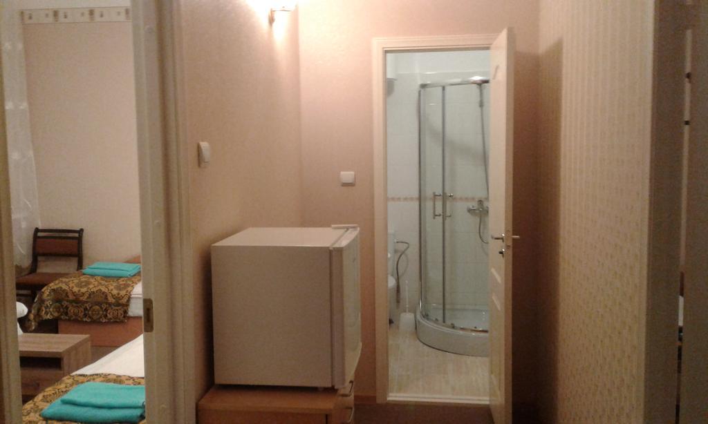 Viesu Maja Ezerkalns Hotel Krāslava Eksteriør billede